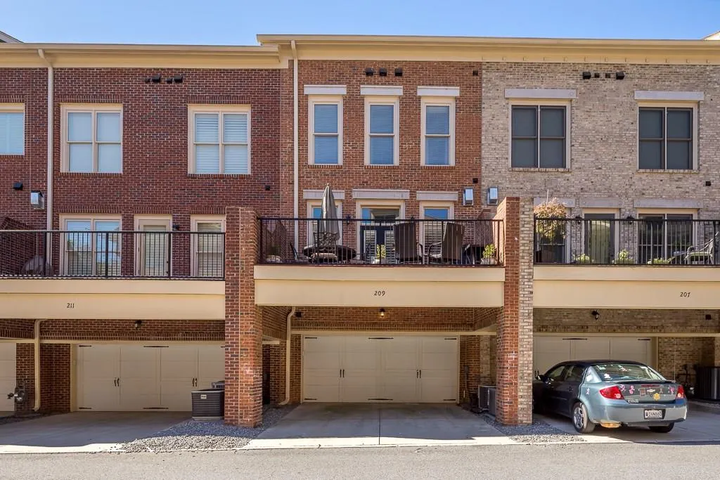 209 Riversgate Drive, Atlanta, Georgia 30339, 4 Bedrooms Bedrooms, ,4 BathroomsBathrooms,Residential,Sold,209 Riversgate Drive,6019426