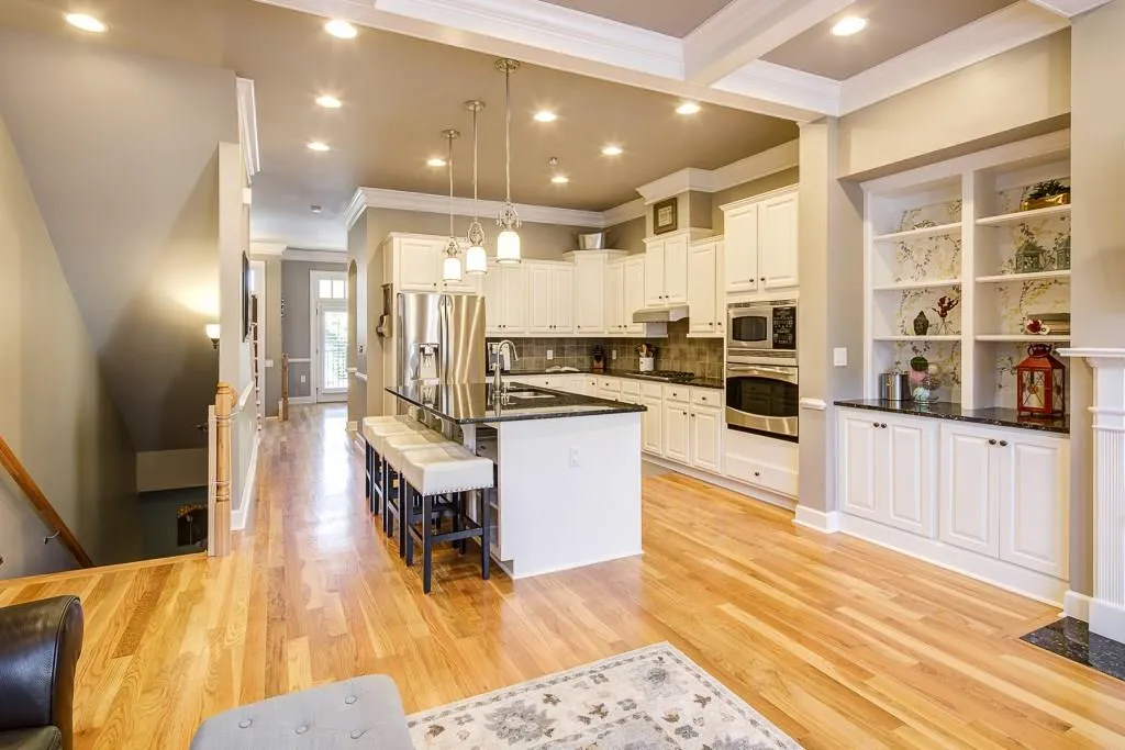 209 Riversgate Drive, Atlanta, Georgia 30339, 4 Bedrooms Bedrooms, ,4 BathroomsBathrooms,Residential,Sold,209 Riversgate Drive,6019426