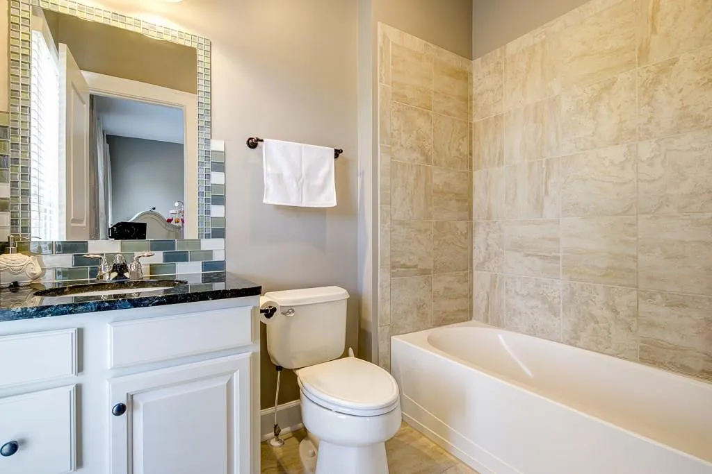 209 Riversgate Drive, Atlanta, Georgia 30339, 4 Bedrooms Bedrooms, ,4 BathroomsBathrooms,Residential,Sold,209 Riversgate Drive,6019426