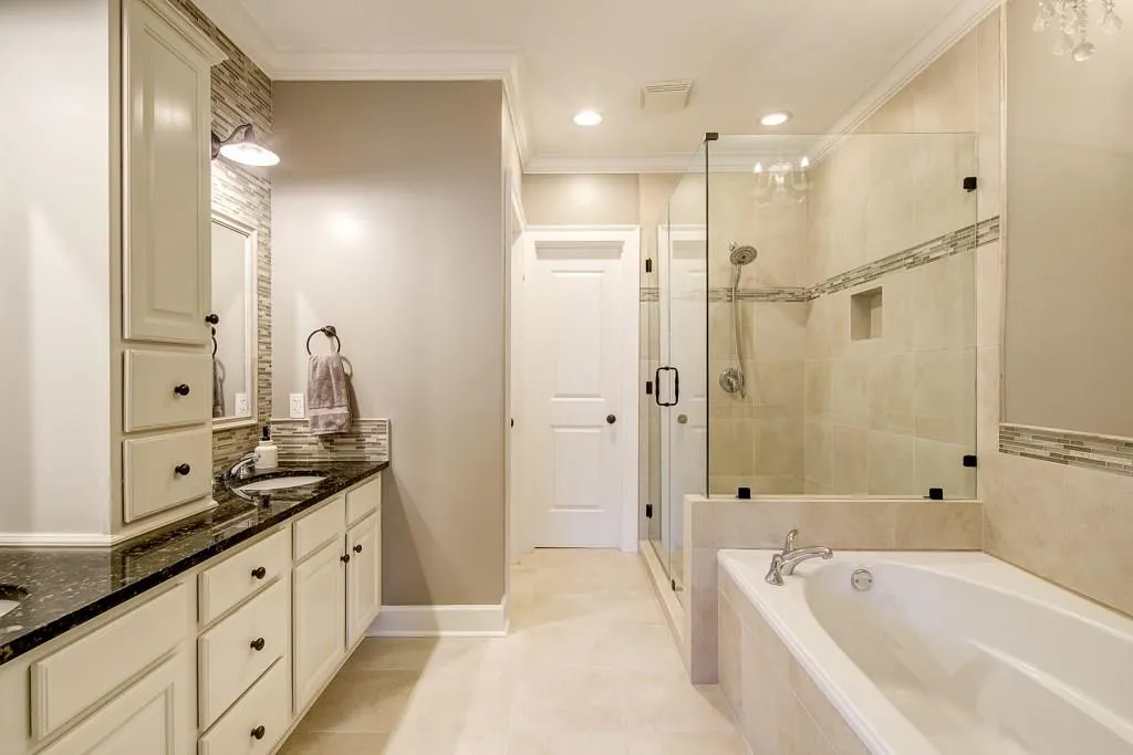 209 Riversgate Drive, Atlanta, Georgia 30339, 4 Bedrooms Bedrooms, ,4 BathroomsBathrooms,Residential,Sold,209 Riversgate Drive,6019426