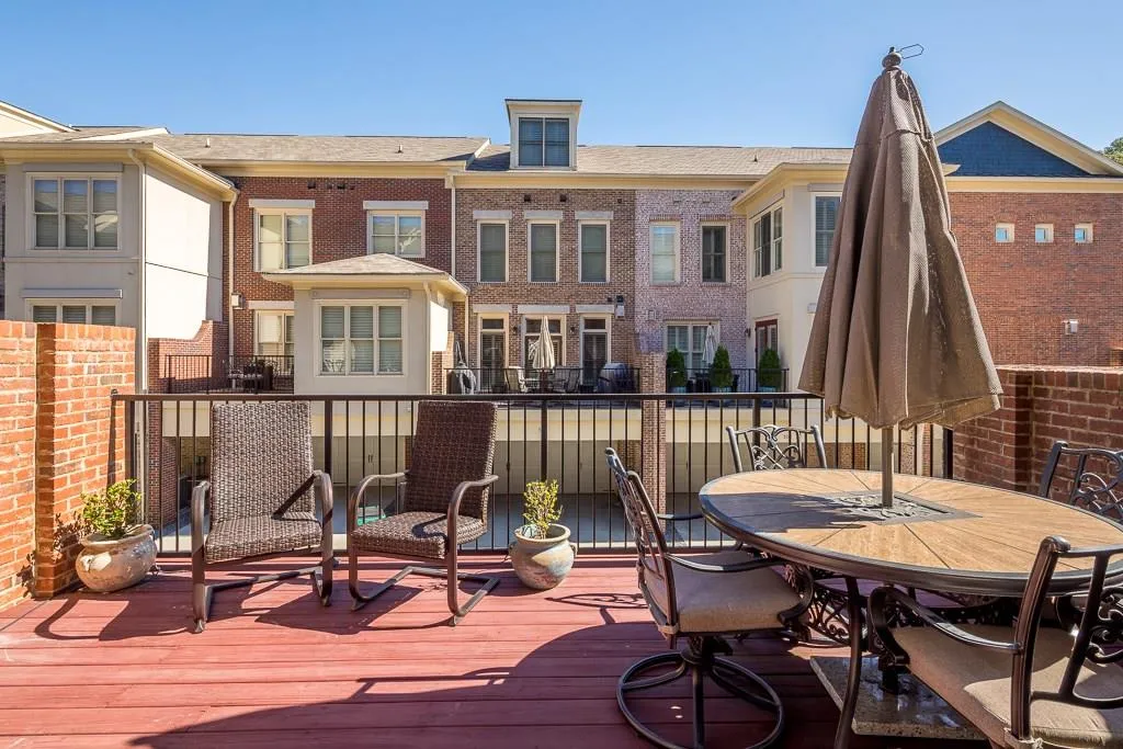 209 Riversgate Drive, Atlanta, Georgia 30339, 4 Bedrooms Bedrooms, ,4 BathroomsBathrooms,Residential,Sold,209 Riversgate Drive,6019426