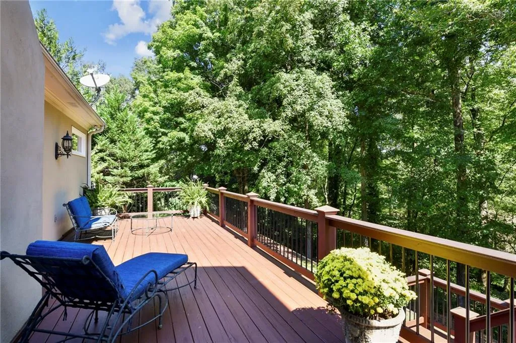1645 Lazy River Lane, Sandy Springs, Georgia 30350, 5 Bedrooms Bedrooms, ,5 BathroomsBathrooms,Residential,Sold,1645 Lazy River Lane,6947211