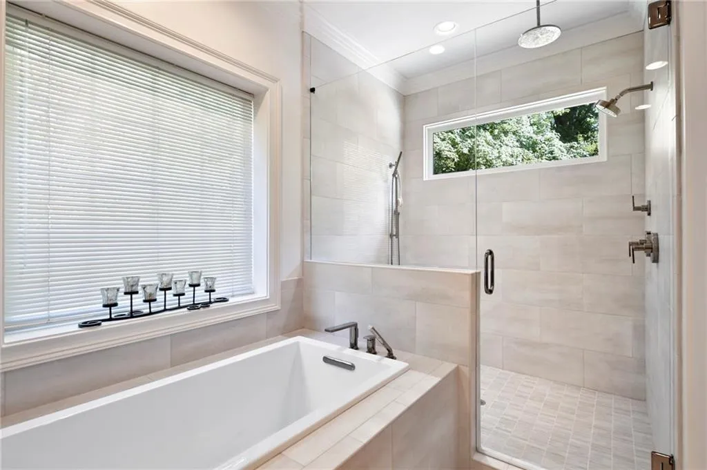 1645 Lazy River Lane, Sandy Springs, Georgia 30350, 5 Bedrooms Bedrooms, ,5 BathroomsBathrooms,Residential,Sold,1645 Lazy River Lane,6947211