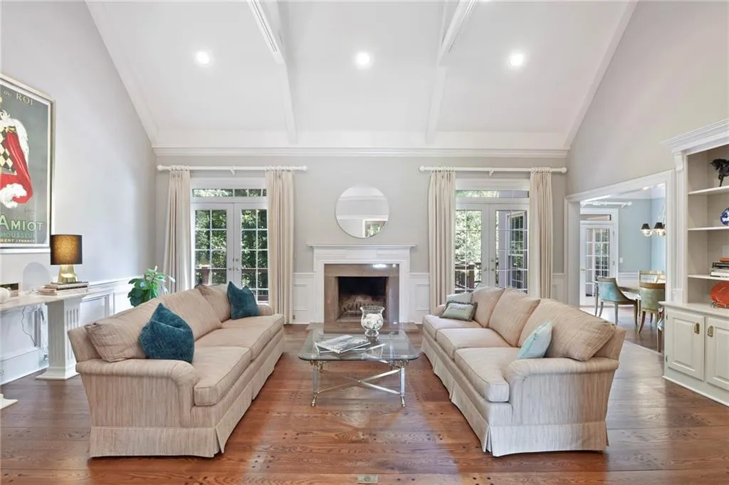 1645 Lazy River Lane, Sandy Springs, Georgia 30350, 5 Bedrooms Bedrooms, ,5 BathroomsBathrooms,Residential,Sold,1645 Lazy River Lane,6947211