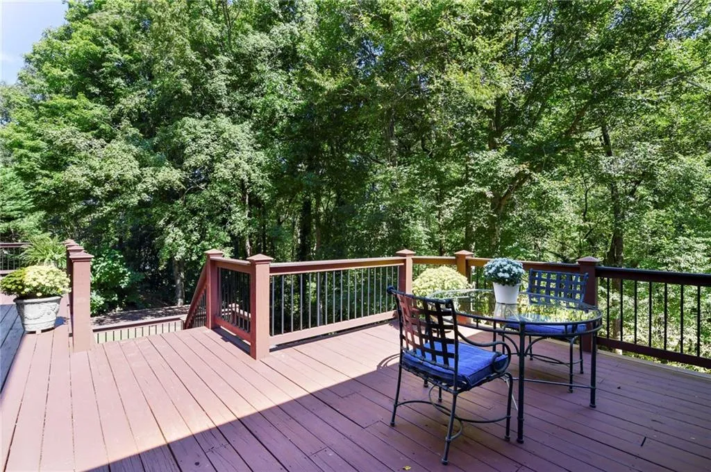 1645 Lazy River Lane, Sandy Springs, Georgia 30350, 5 Bedrooms Bedrooms, ,5 BathroomsBathrooms,Residential,Sold,1645 Lazy River Lane,6947211