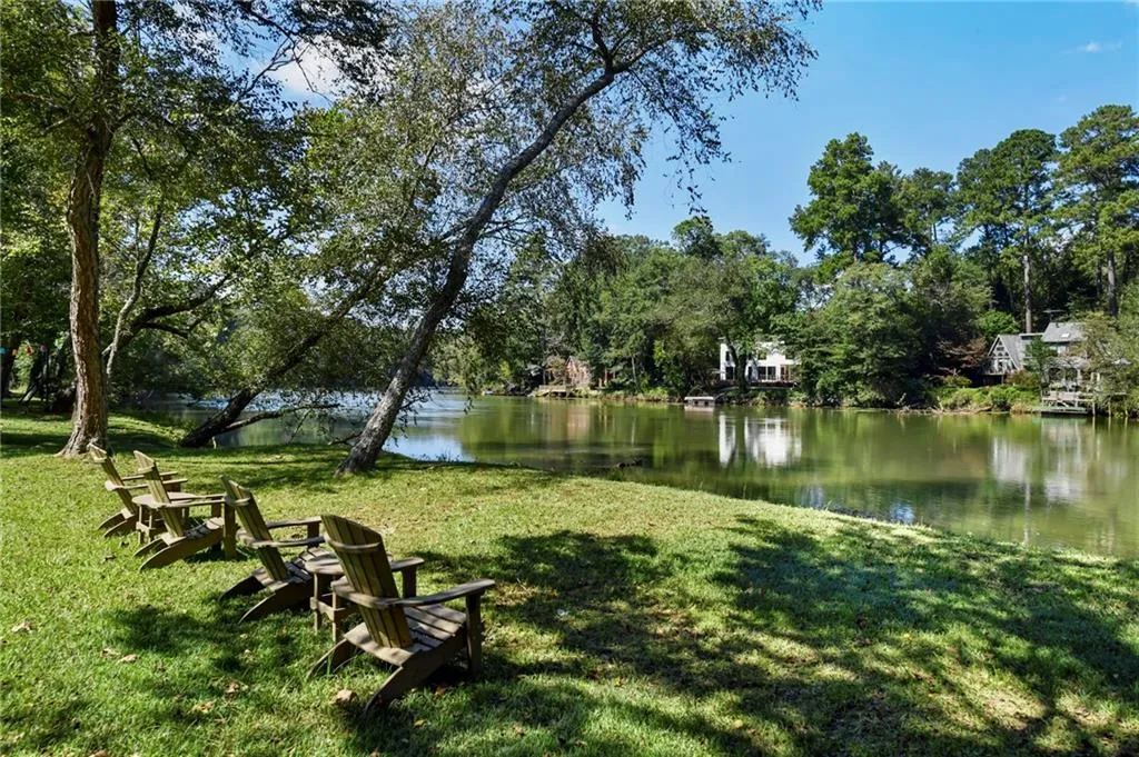 1645 Lazy River Lane, Sandy Springs, Georgia 30350, 5 Bedrooms Bedrooms, ,5 BathroomsBathrooms,Residential,Sold,1645 Lazy River Lane,6947211