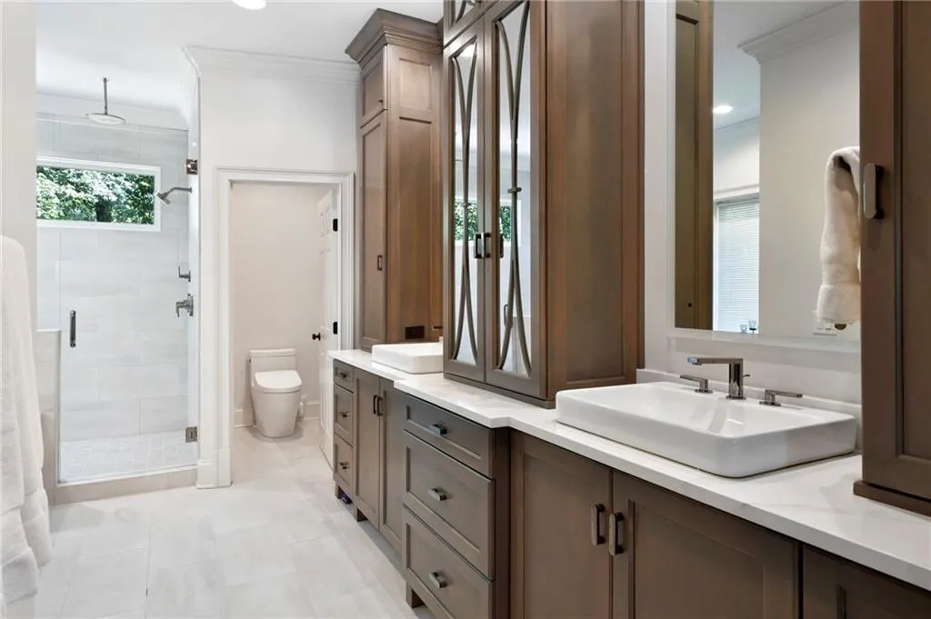 1645 Lazy River Lane, Sandy Springs, Georgia 30350, 5 Bedrooms Bedrooms, ,5 BathroomsBathrooms,Residential,Sold,1645 Lazy River Lane,6947211