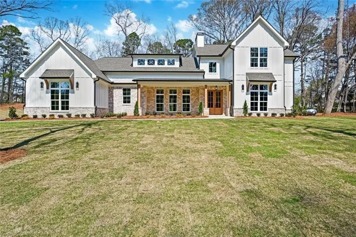 273 Hickory Hills Drive, Jefferson, Georgia 30549