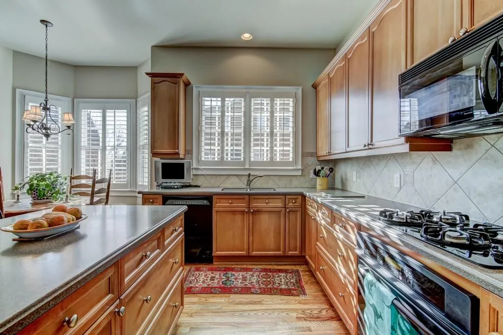 3021 Riverstone Trail, Atlanta, Georgia 30339, 3 Bedrooms Bedrooms, ,3 BathroomsBathrooms,Residential,Sold,3021 Riverstone Trail,5949143