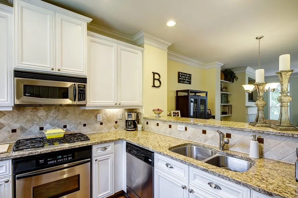1120 Glenridge Place, Atlanta, Georgia 30342, 3 Bedrooms Bedrooms, ,2 BathroomsBathrooms,Residential,Sold,1120 Glenridge Place,5750625