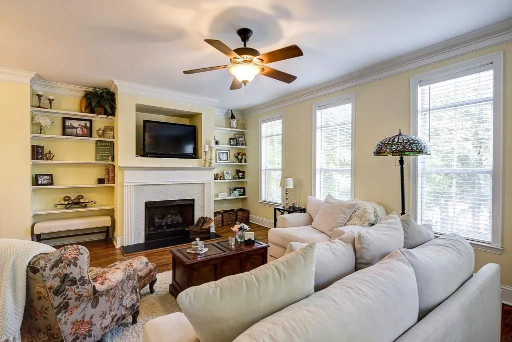 1120 Glenridge Place, Atlanta, Georgia 30342, 3 Bedrooms Bedrooms, ,2 BathroomsBathrooms,Residential,Sold,1120 Glenridge Place,5750625