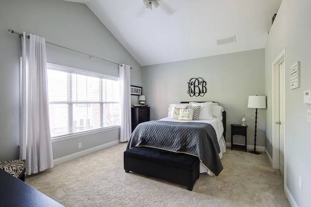 1120 Glenridge Place, Atlanta, Georgia 30342, 3 Bedrooms Bedrooms, ,2 BathroomsBathrooms,Residential,Sold,1120 Glenridge Place,5750625