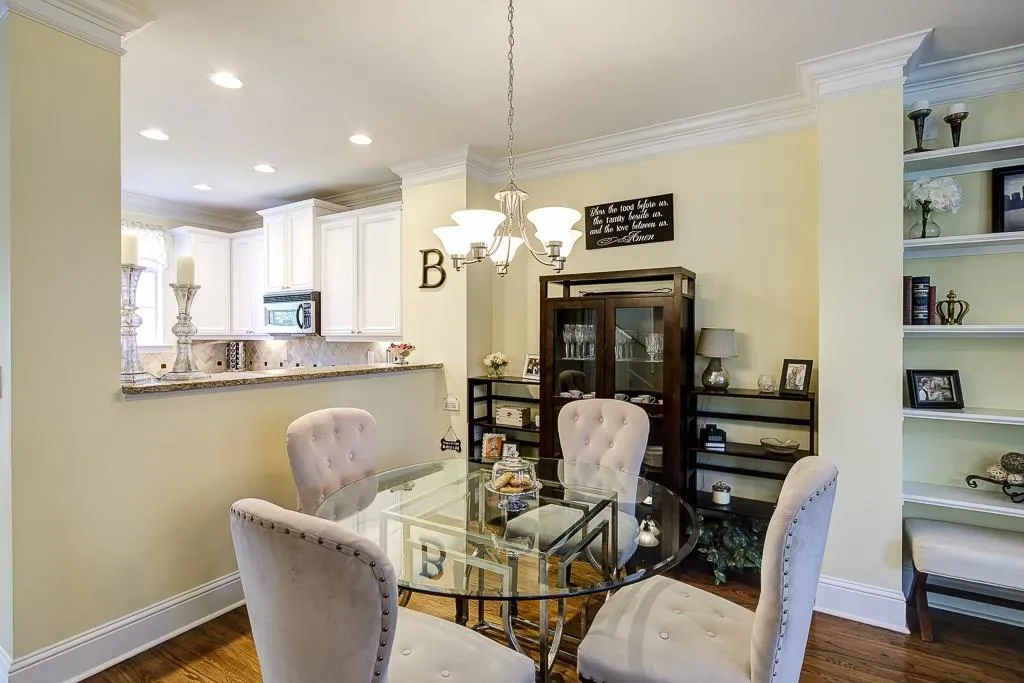 1120 Glenridge Place, Atlanta, Georgia 30342, 3 Bedrooms Bedrooms, ,2 BathroomsBathrooms,Residential,Sold,1120 Glenridge Place,5750625