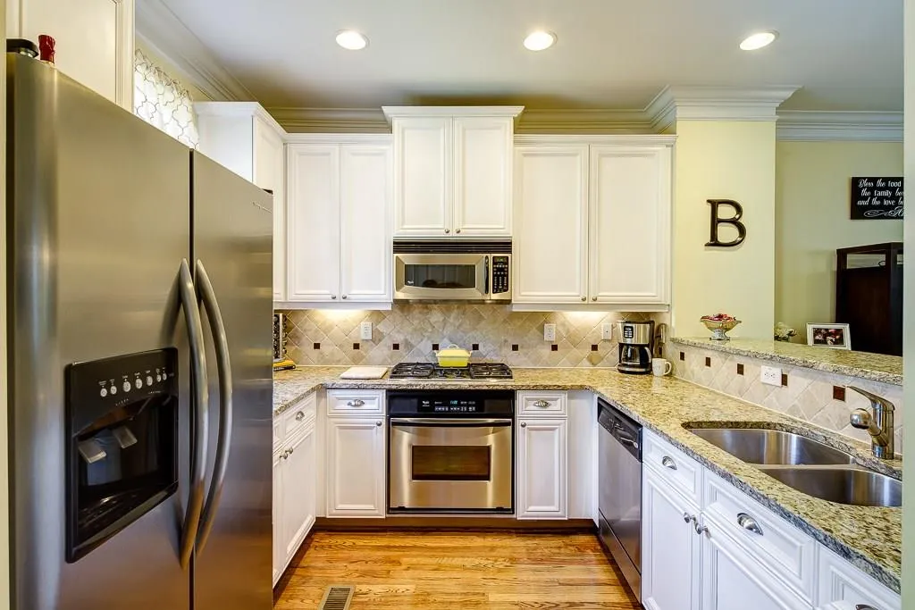 1120 Glenridge Place, Atlanta, Georgia 30342, 3 Bedrooms Bedrooms, ,2 BathroomsBathrooms,Residential,Sold,1120 Glenridge Place,5750625