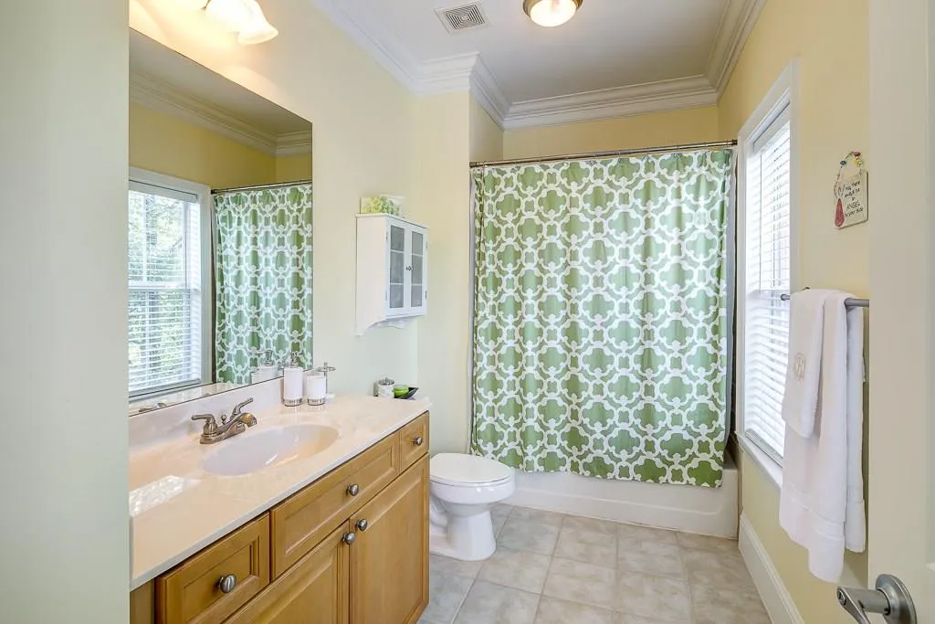 1120 Glenridge Place, Atlanta, Georgia 30342, 3 Bedrooms Bedrooms, ,2 BathroomsBathrooms,Residential,Sold,1120 Glenridge Place,5750625