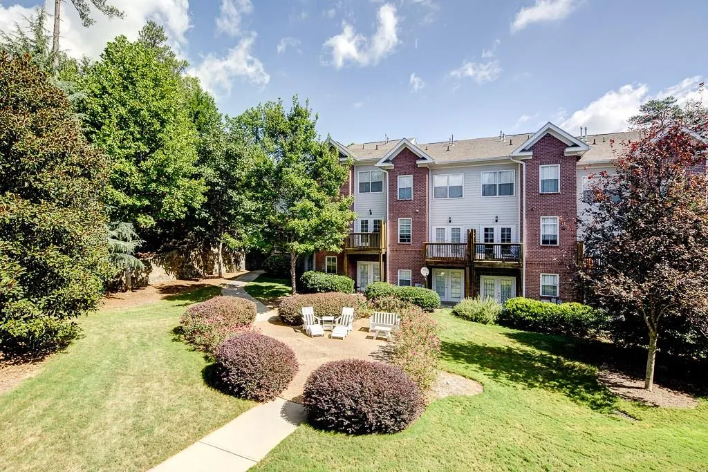 1120 Glenridge Place, Atlanta, Georgia 30342, 3 Bedrooms Bedrooms, ,2 BathroomsBathrooms,Residential,Sold,1120 Glenridge Place,5750625