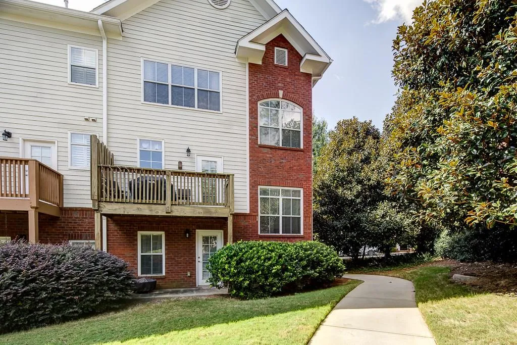 1120 Glenridge Place, Atlanta, Georgia 30342, 3 Bedrooms Bedrooms, ,2 BathroomsBathrooms,Residential,Sold,1120 Glenridge Place,5750625