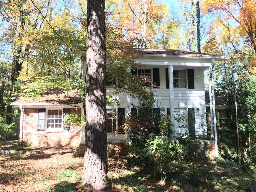 5664 Colton Drive, Atlanta, Georgia 30342, 4 Bedrooms Bedrooms, ,2 BathroomsBathrooms,Residential,Sold,5664 Colton Drive,5931063