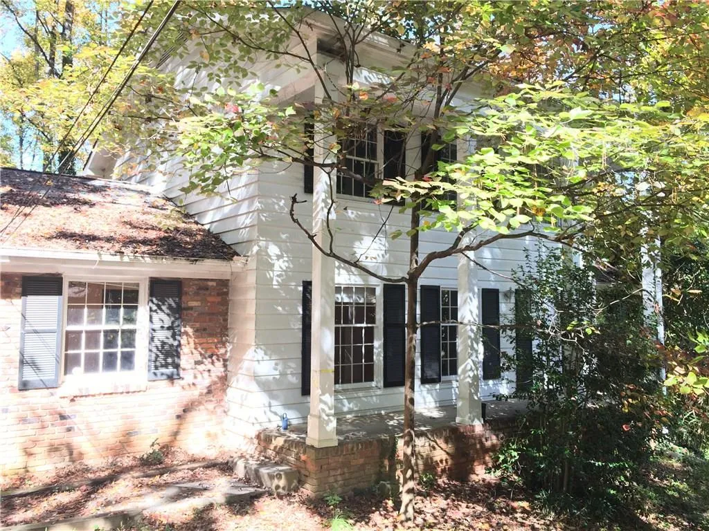 5664 Colton Drive, Atlanta, Georgia 30342, 4 Bedrooms Bedrooms, ,2 BathroomsBathrooms,Residential,Sold,5664 Colton Drive,5931063