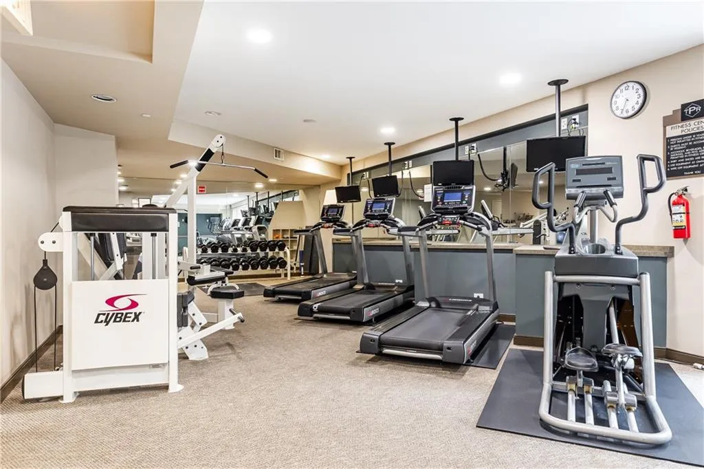 2626 Peachtree Road Nw Unit 706, Atlanta, Georgia 30305, 1 Bedroom Bedrooms, 0 ,1 BathroomBathrooms,Residential,For Sale,2626 Peachtree Road Nw Unit 706,7745435