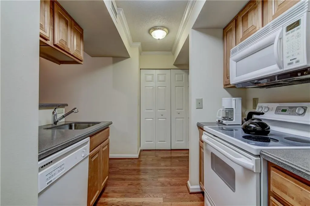 795 Hammond Drive Unit 503, Atlanta, Georgia 30328, 1 Bedroom Bedrooms, ,1 BathroomBathrooms,Residential,Sold,795 Hammond Drive Unit 503,6012035
