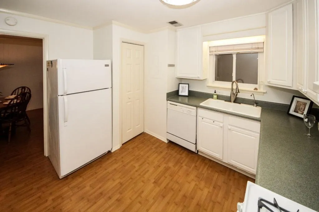 346 Carpenter Drive Unit 37, Sandy Springs, Georgia 30328, 2 Bedrooms Bedrooms, ,2 BathroomsBathrooms,Residential,Sold,346 Carpenter Drive Unit 37,6517744
