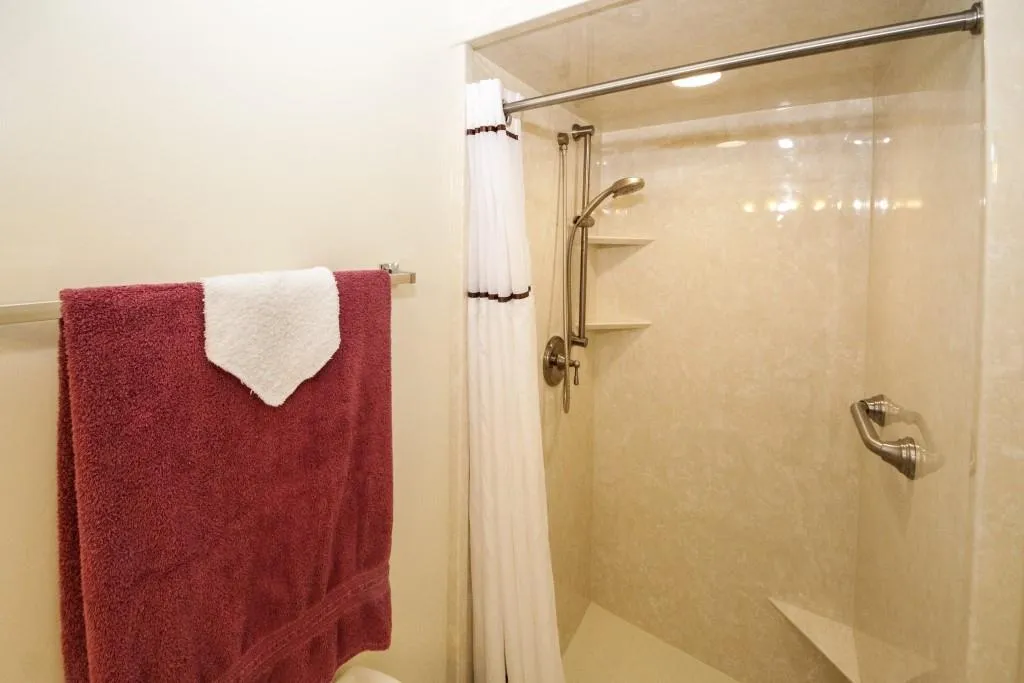 346 Carpenter Drive Unit 37, Sandy Springs, Georgia 30328, 2 Bedrooms Bedrooms, ,2 BathroomsBathrooms,Residential,Sold,346 Carpenter Drive Unit 37,6517744