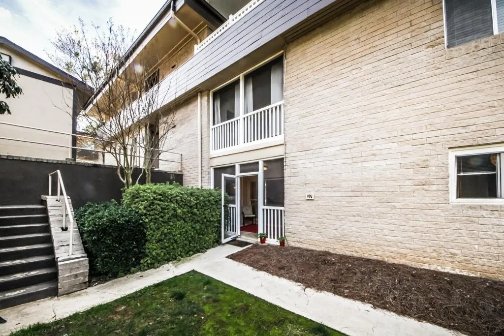 346 Carpenter Drive Unit 37, Sandy Springs, Georgia 30328, 2 Bedrooms Bedrooms, ,2 BathroomsBathrooms,Residential,Sold,346 Carpenter Drive Unit 37,6517744