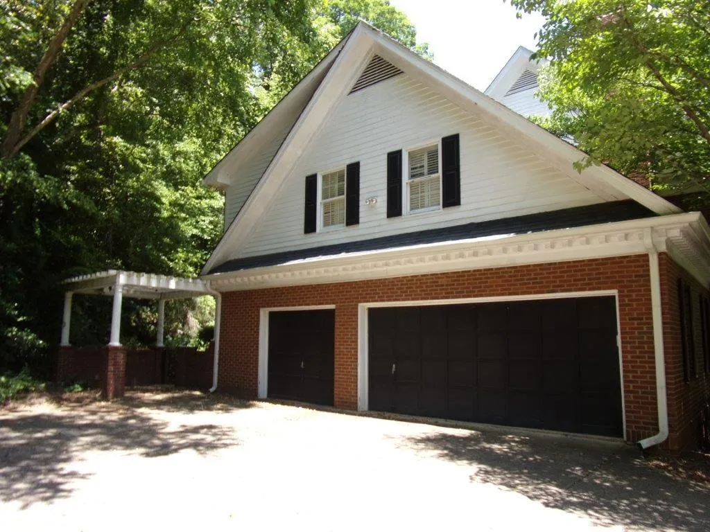 200 Aerie Court, Sandy Springs, Georgia 30350, 4 Bedrooms Bedrooms, ,4 BathroomsBathrooms,Residential,Sold,200 Aerie Court,6584925