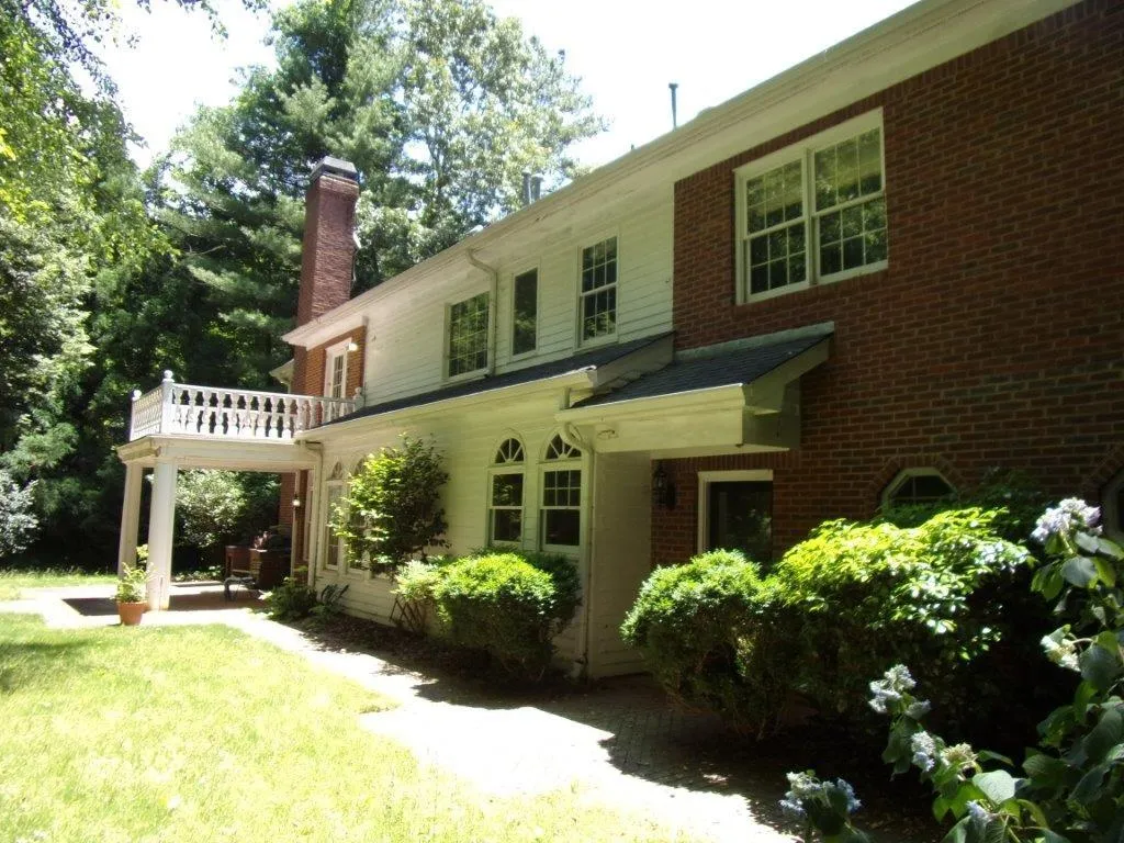 200 Aerie Court, Sandy Springs, Georgia 30350, 4 Bedrooms Bedrooms, ,4 BathroomsBathrooms,Residential,Sold,200 Aerie Court,6584925