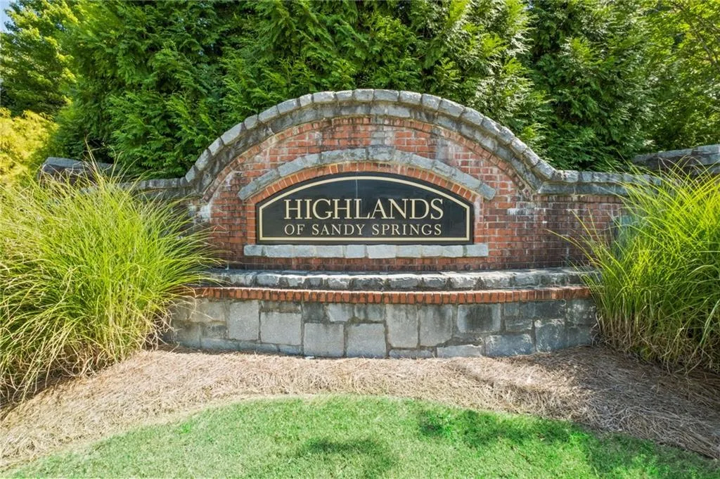 7524 Highlands Point, Atlanta, Georgia 30328, 3 Bedrooms Bedrooms, ,3 BathroomsBathrooms,Residential,Sold,7524 Highlands Point,7445274