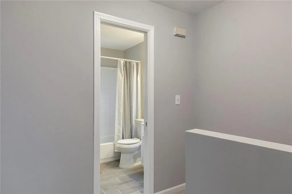 6940 Roswell Road Unit 21a, Sandy Springs, Georgia 30328, 2 Bedrooms Bedrooms, ,1 BathroomBathrooms,Residential,Sold,6940 Roswell Road Unit 21a,6805391