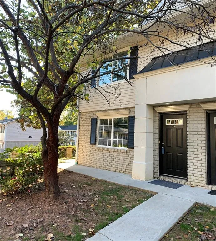 6940 Roswell Road Unit 21a, Sandy Springs, Georgia 30328, 2 Bedrooms Bedrooms, ,1 BathroomBathrooms,Residential,Sold,6940 Roswell Road Unit 21a,6805391
