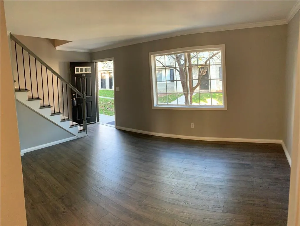 6940 Roswell Road Unit 21a, Sandy Springs, Georgia 30328, 2 Bedrooms Bedrooms, ,1 BathroomBathrooms,Residential,Sold,6940 Roswell Road Unit 21a,6805391