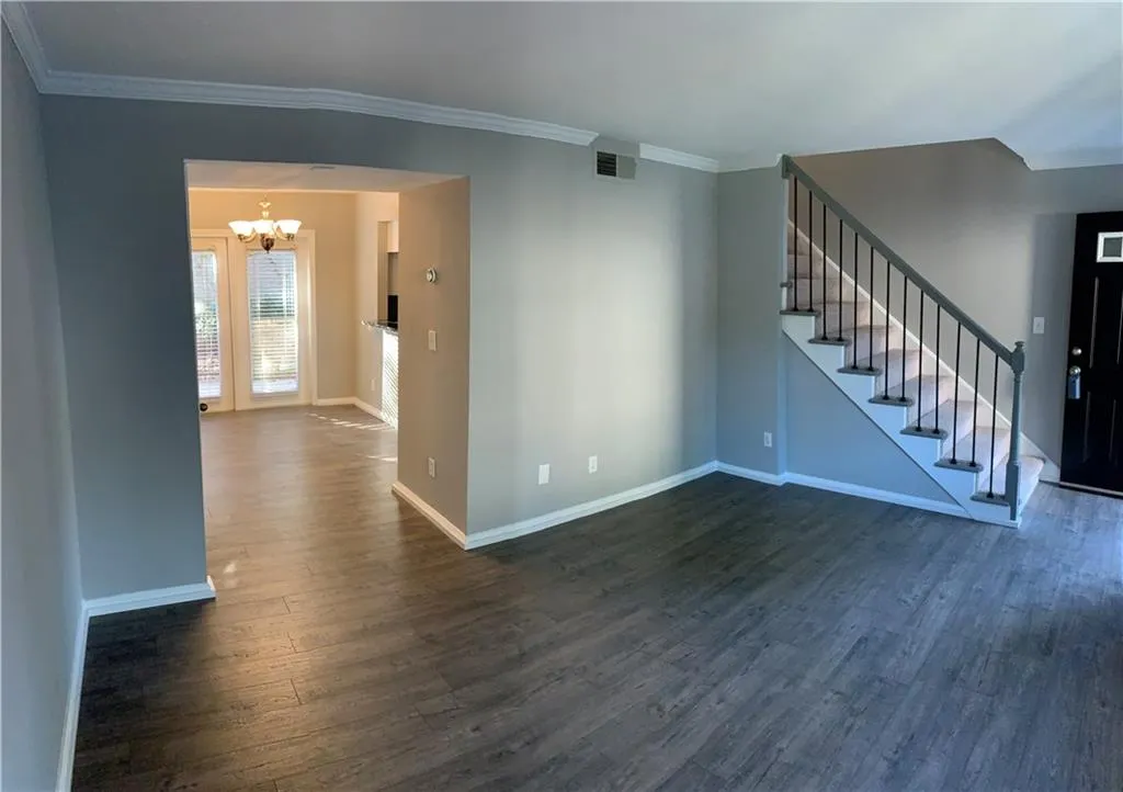 6940 Roswell Road Unit 21a, Sandy Springs, Georgia 30328, 2 Bedrooms Bedrooms, ,1 BathroomBathrooms,Residential,Sold,6940 Roswell Road Unit 21a,6805391