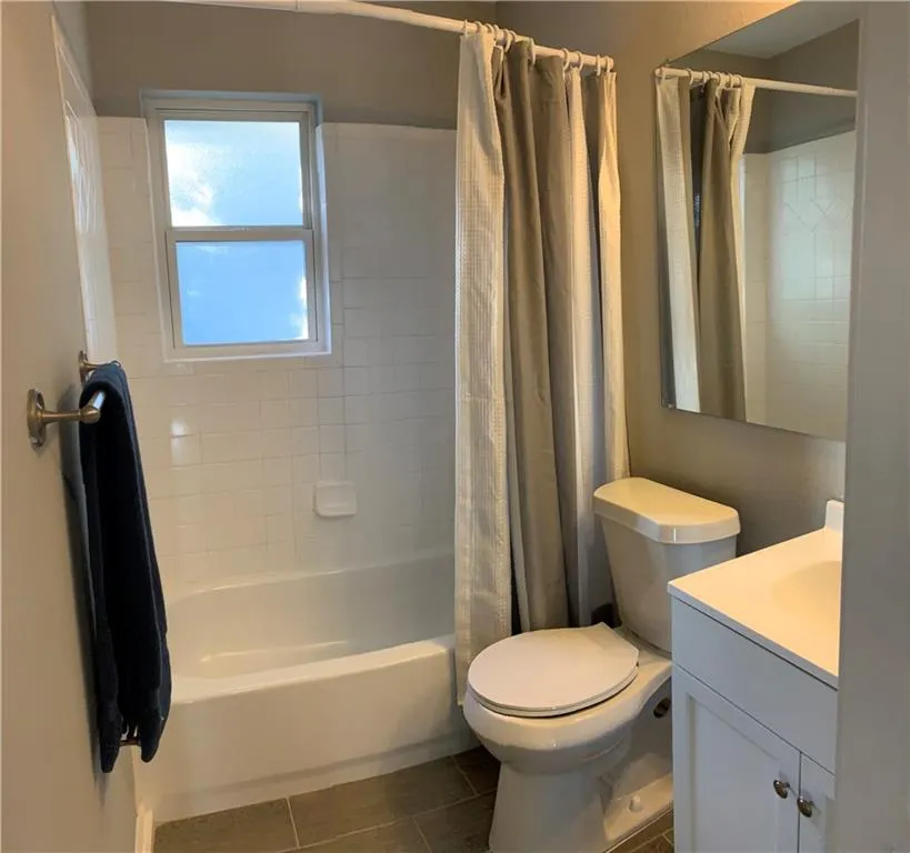6940 Roswell Road Unit 21a, Sandy Springs, Georgia 30328, 2 Bedrooms Bedrooms, ,1 BathroomBathrooms,Residential,Sold,6940 Roswell Road Unit 21a,6805391