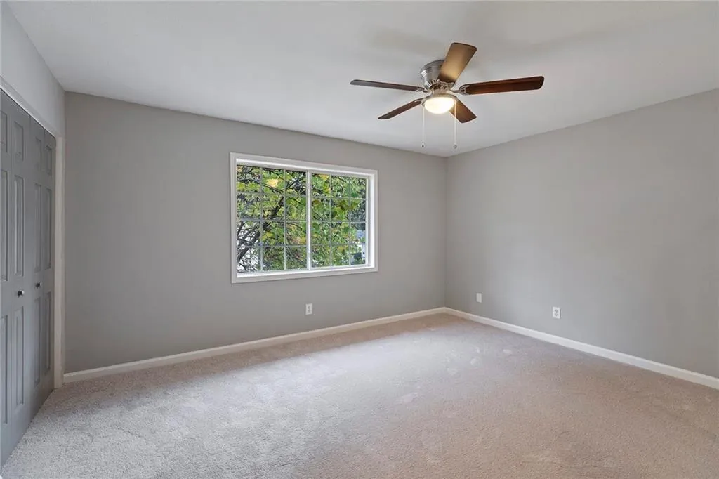 6940 Roswell Road Unit 21a, Sandy Springs, Georgia 30328, 2 Bedrooms Bedrooms, ,1 BathroomBathrooms,Residential,Sold,6940 Roswell Road Unit 21a,6805391