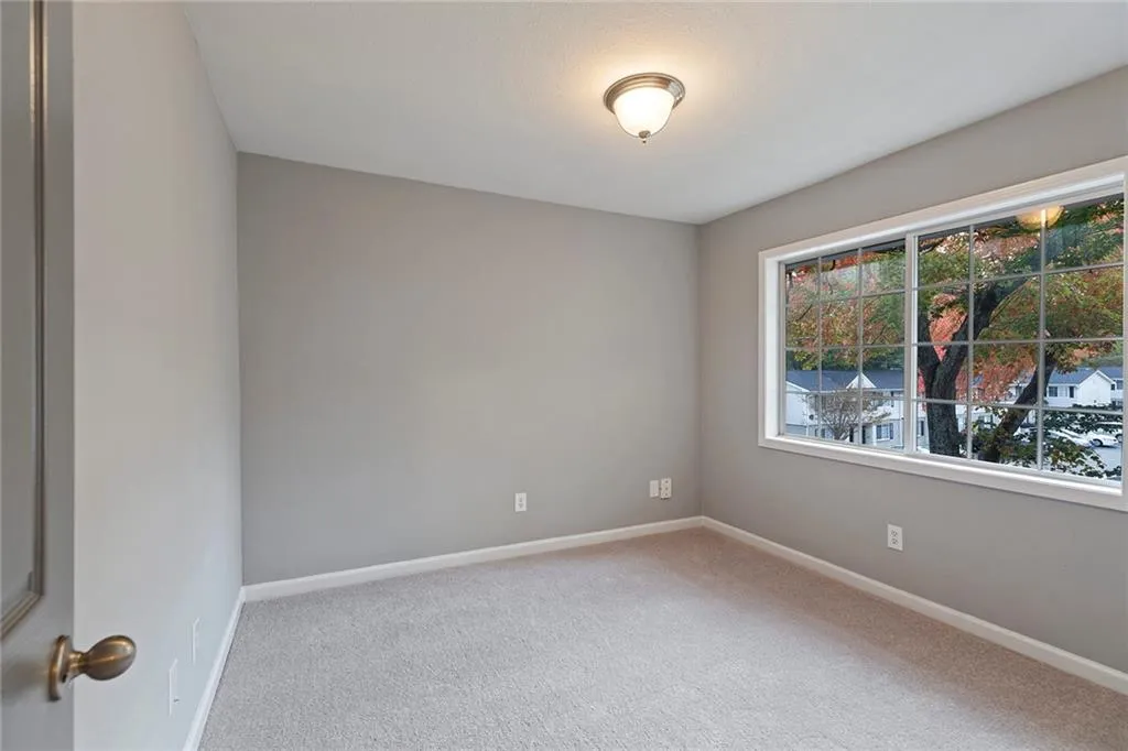 6940 Roswell Road Unit 21a, Sandy Springs, Georgia 30328, 2 Bedrooms Bedrooms, ,1 BathroomBathrooms,Residential,Sold,6940 Roswell Road Unit 21a,6805391