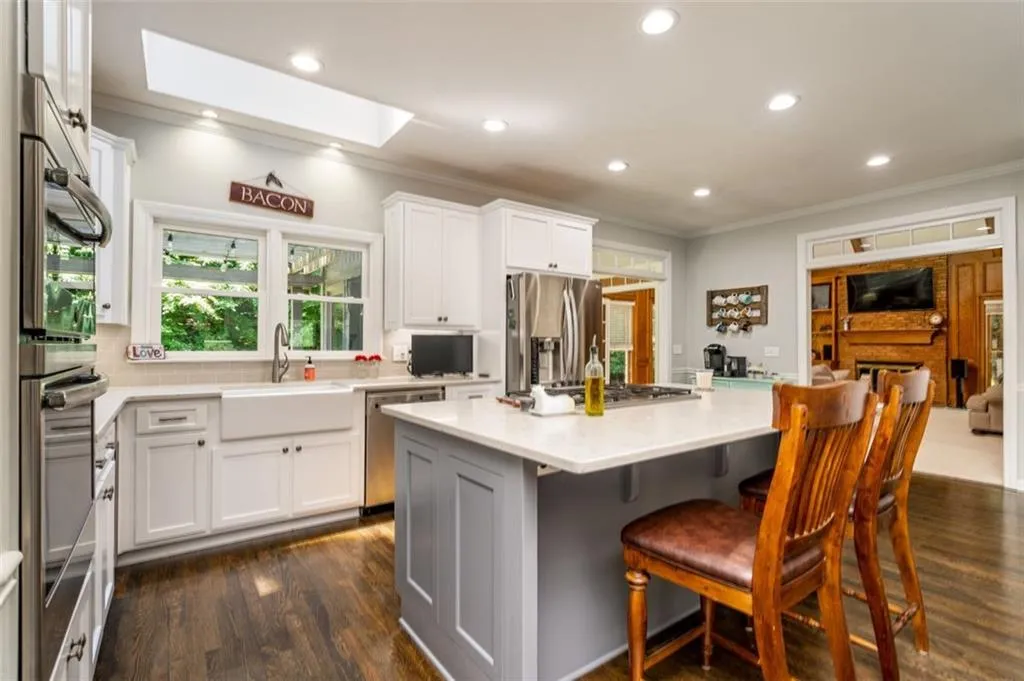 7715 Wickley Way, Atlanta, Georgia 30350, 5 Bedrooms Bedrooms, ,4 BathroomsBathrooms,Residential,Sold,7715 Wickley Way,6905579