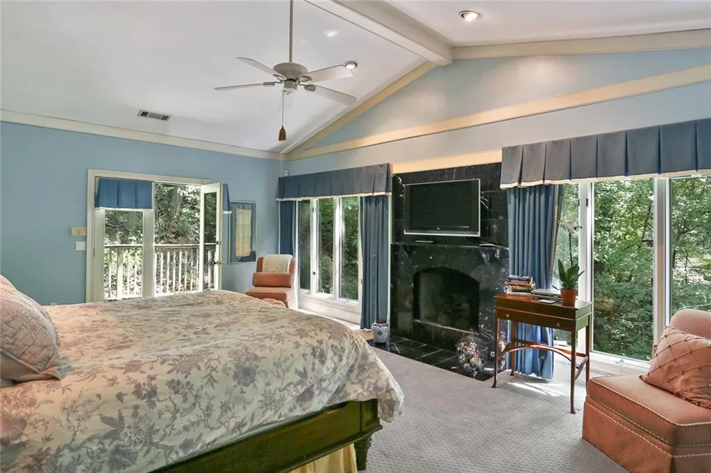 6390 River Chase Circle, Sandy Springs, Georgia 30328, 4 Bedrooms Bedrooms, ,3 BathroomsBathrooms,Residential,Sold,6390 River Chase Circle,5825224