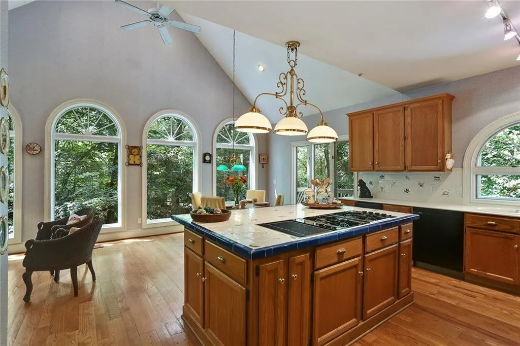 6390 River Chase Circle, Sandy Springs, Georgia 30328, 4 Bedrooms Bedrooms, ,3 BathroomsBathrooms,Residential,Sold,6390 River Chase Circle,5825224