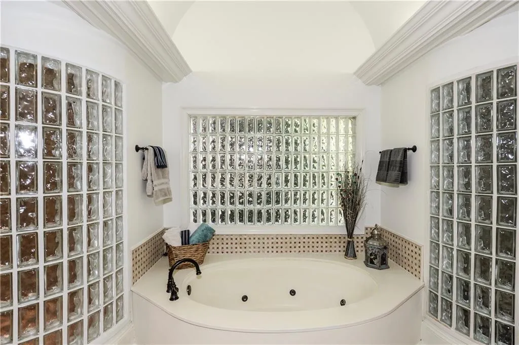 505 Northland Ridge Court, Atlanta, Georgia 30342, 5 Bedrooms Bedrooms, ,5 BathroomsBathrooms,Residential,Sold,505 Northland Ridge Court,5826723