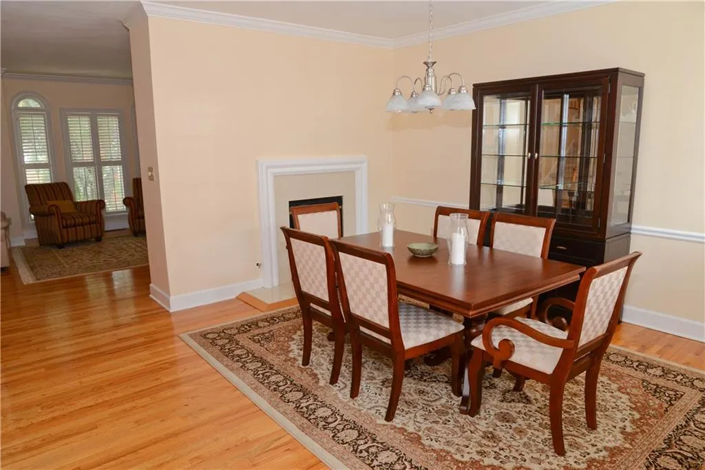 6 Westfair Court, Atlanta, Georgia 30328, 2 Bedrooms Bedrooms, ,2 BathroomsBathrooms,Residential,Sold,6 Westfair Court,5654219