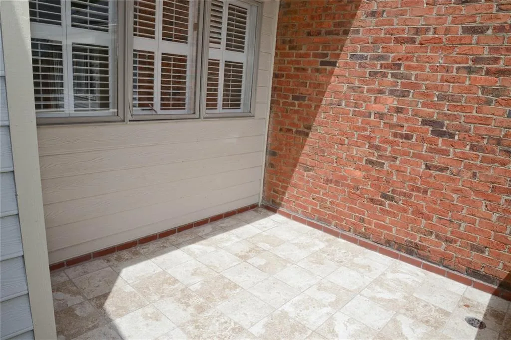 6 Westfair Court, Atlanta, Georgia 30328, 2 Bedrooms Bedrooms, ,2 BathroomsBathrooms,Residential,Sold,6 Westfair Court,5654219