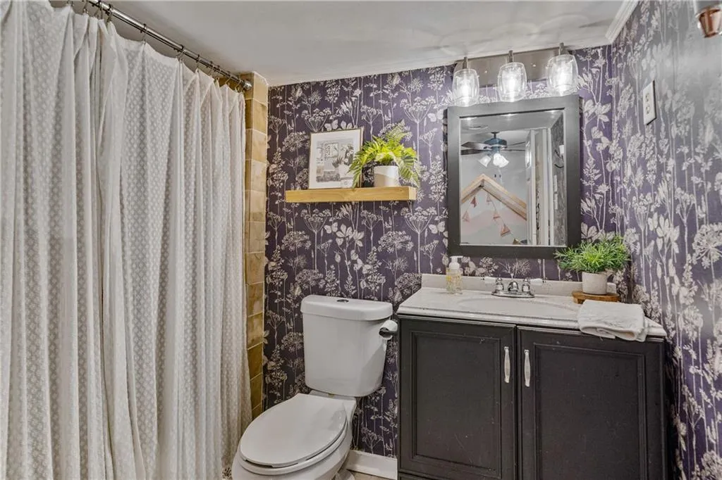 2152 Forrest Place Nw, Atlanta, Georgia 30318, 2 Bedrooms Bedrooms, ,2 BathroomsBathrooms,Residential,For Sale,2152 Forrest Place Nw,7627084