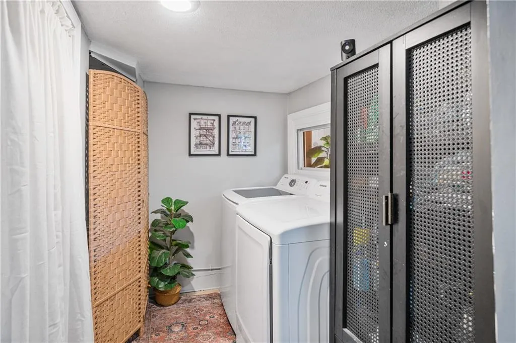 2152 Forrest Place Nw, Atlanta, Georgia 30318, 2 Bedrooms Bedrooms, ,2 BathroomsBathrooms,Residential,For Sale,2152 Forrest Place Nw,7627084