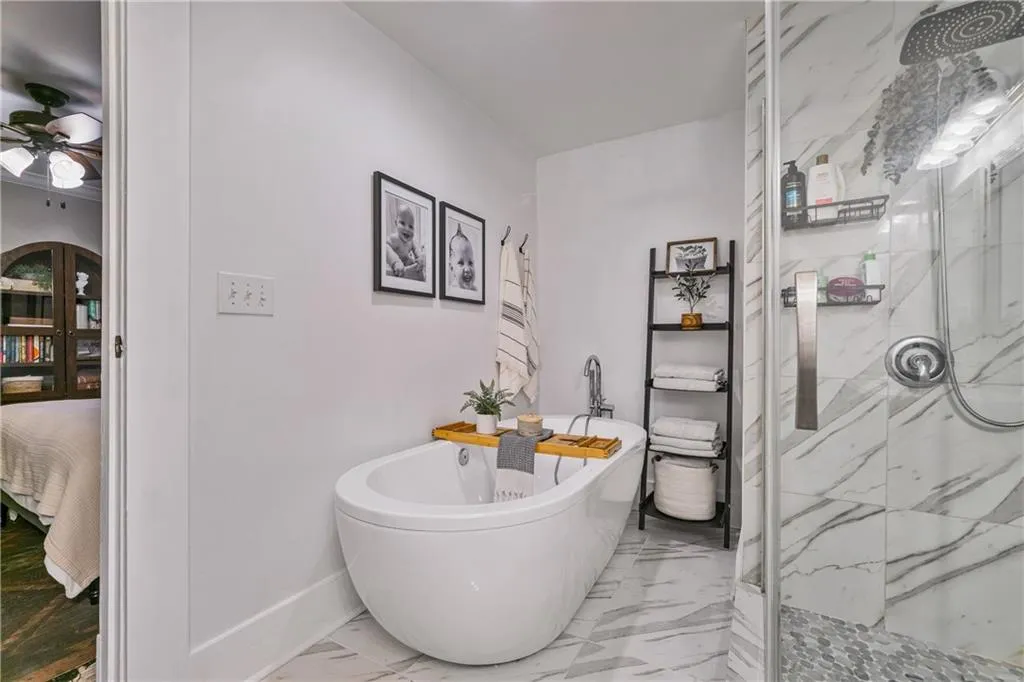 2152 Forrest Place Nw, Atlanta, Georgia 30318, 2 Bedrooms Bedrooms, ,2 BathroomsBathrooms,Residential,For Sale,2152 Forrest Place Nw,7627084