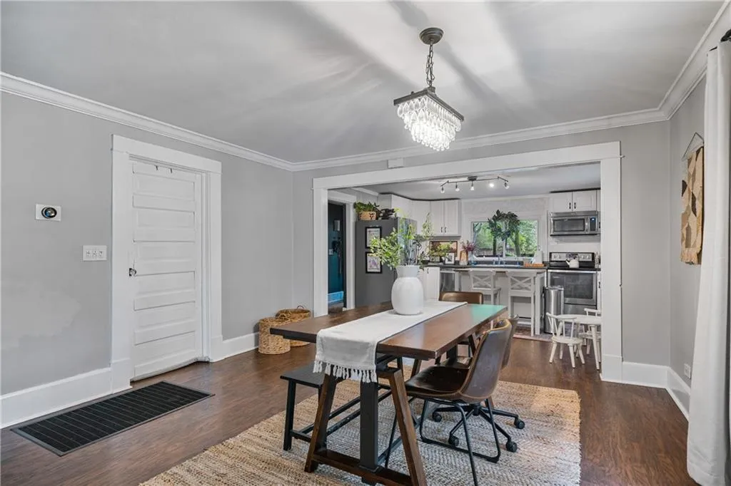 2152 Forrest Place Nw, Atlanta, Georgia 30318, 2 Bedrooms Bedrooms, ,2 BathroomsBathrooms,Residential,For Sale,2152 Forrest Place Nw,7627084
