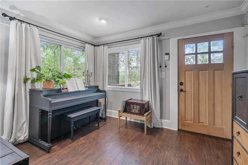 2152 Forrest Place Nw, Atlanta, Georgia 30318, 2 Bedrooms Bedrooms, ,2 BathroomsBathrooms,Residential,For Sale,2152 Forrest Place Nw,7627084