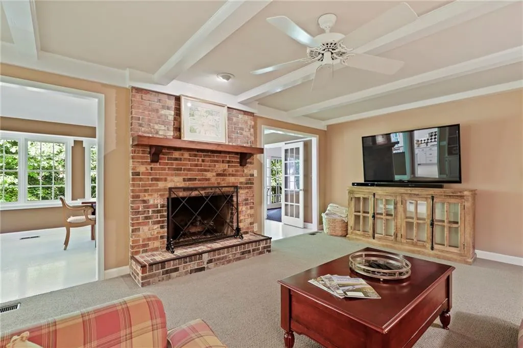 5815 Riverwood Drive, Atlanta, Georgia 30328, 5 Bedrooms Bedrooms, ,4 BathroomsBathrooms,Residential,Sold,5815 Riverwood Drive,6883233